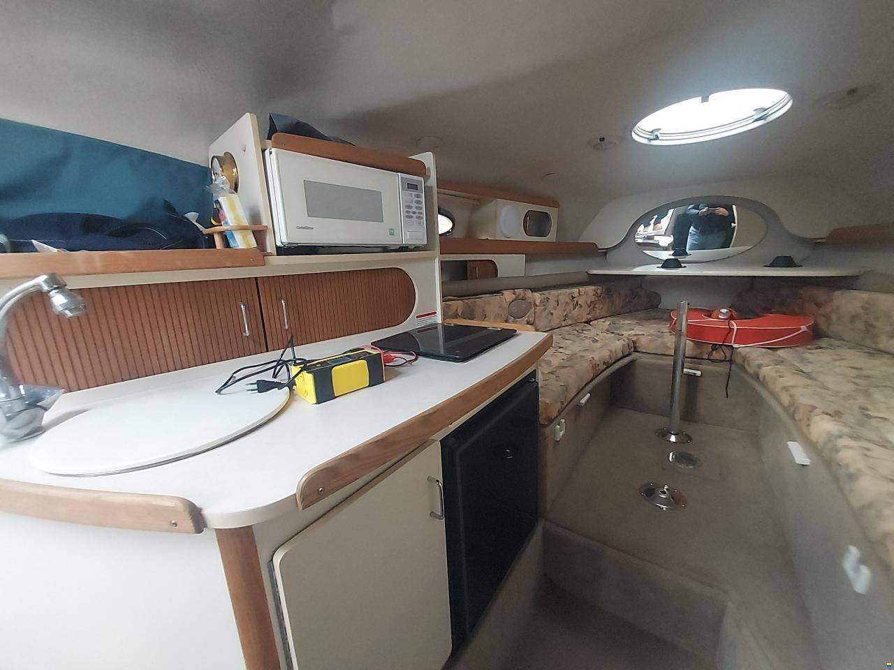 Four Winns 258 vista