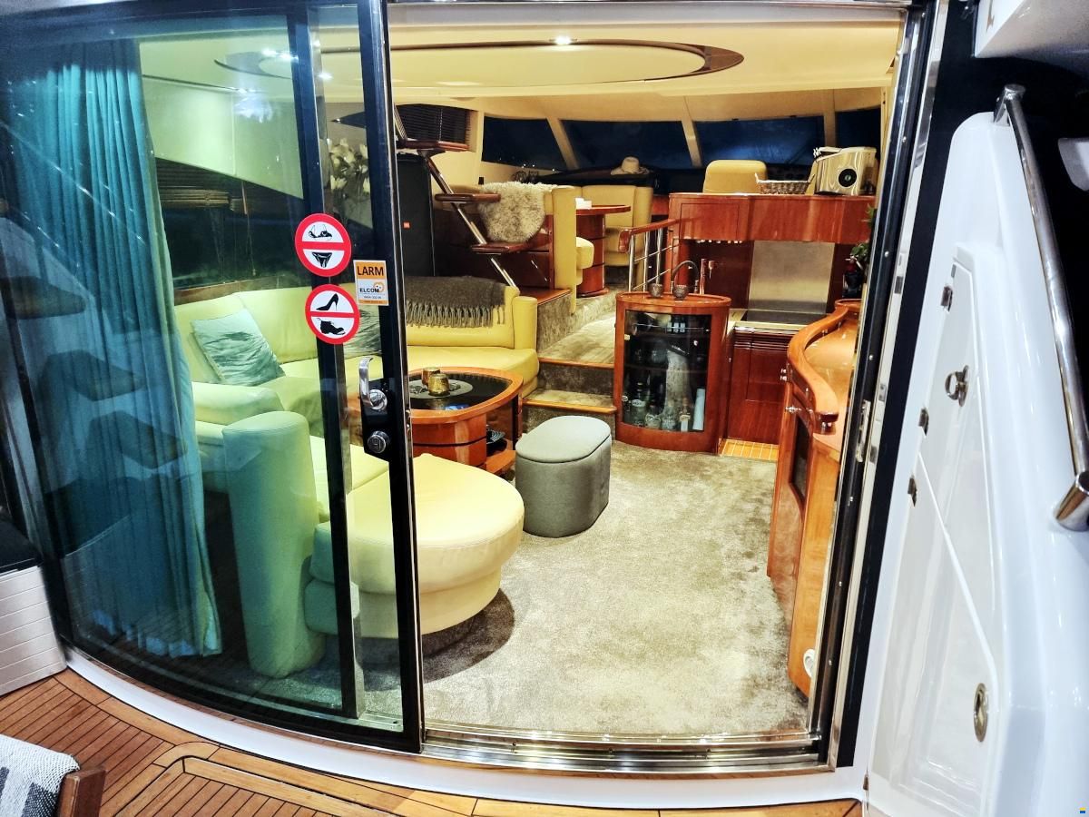 Fairline Squadron 58 Volvo Penta D12-715 EVC