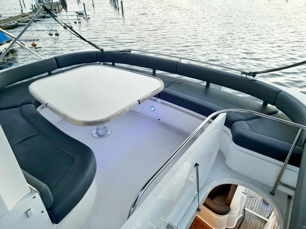 Fairline Squadron 58 Volvo Penta D12-715 EVC
