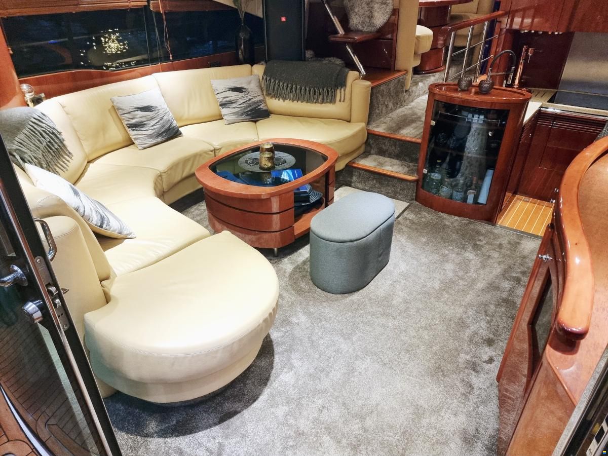 Fairline Squadron 58 Volvo Penta D12-715 EVC