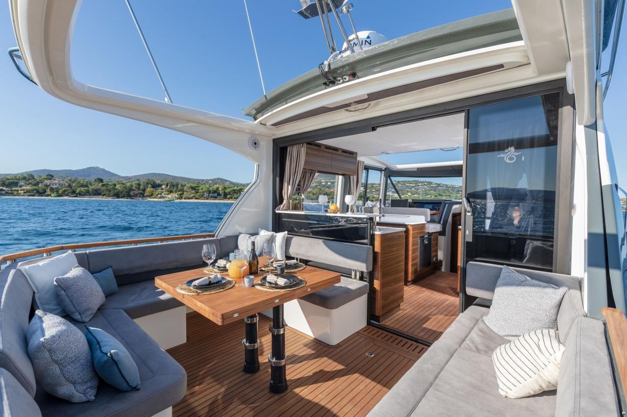 Marex 440 Gourmet Cruiser