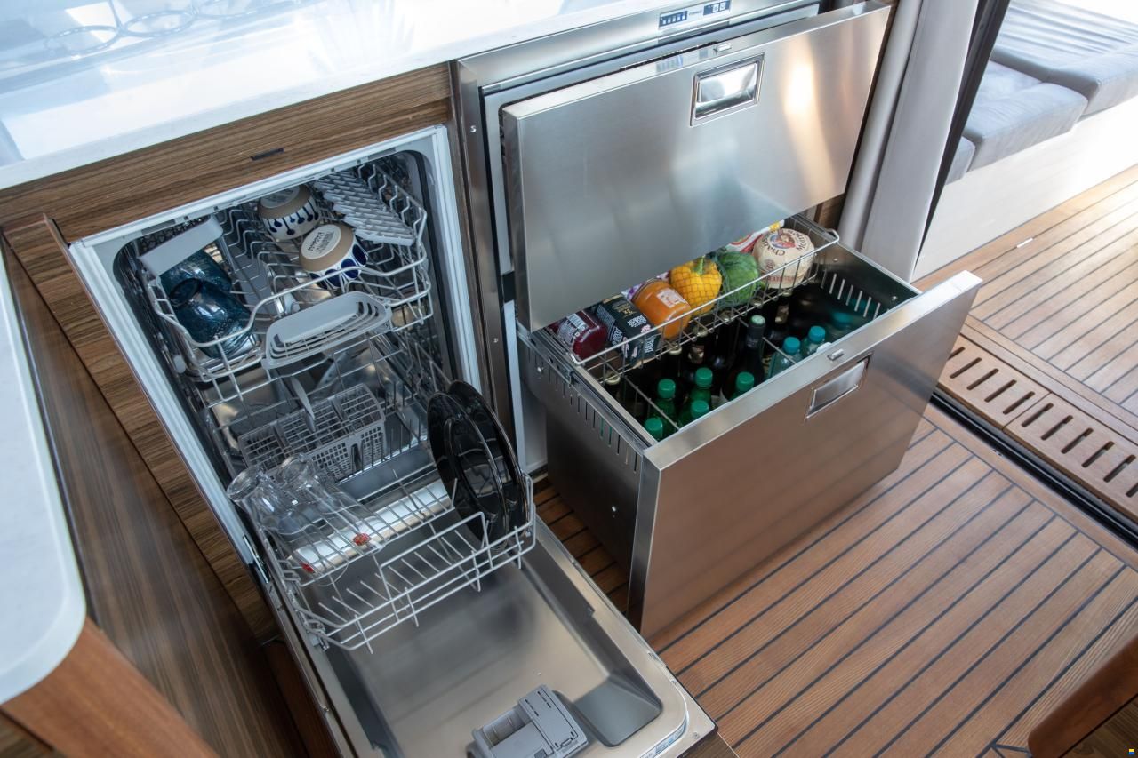 Marex 440 Gourmet Cruiser