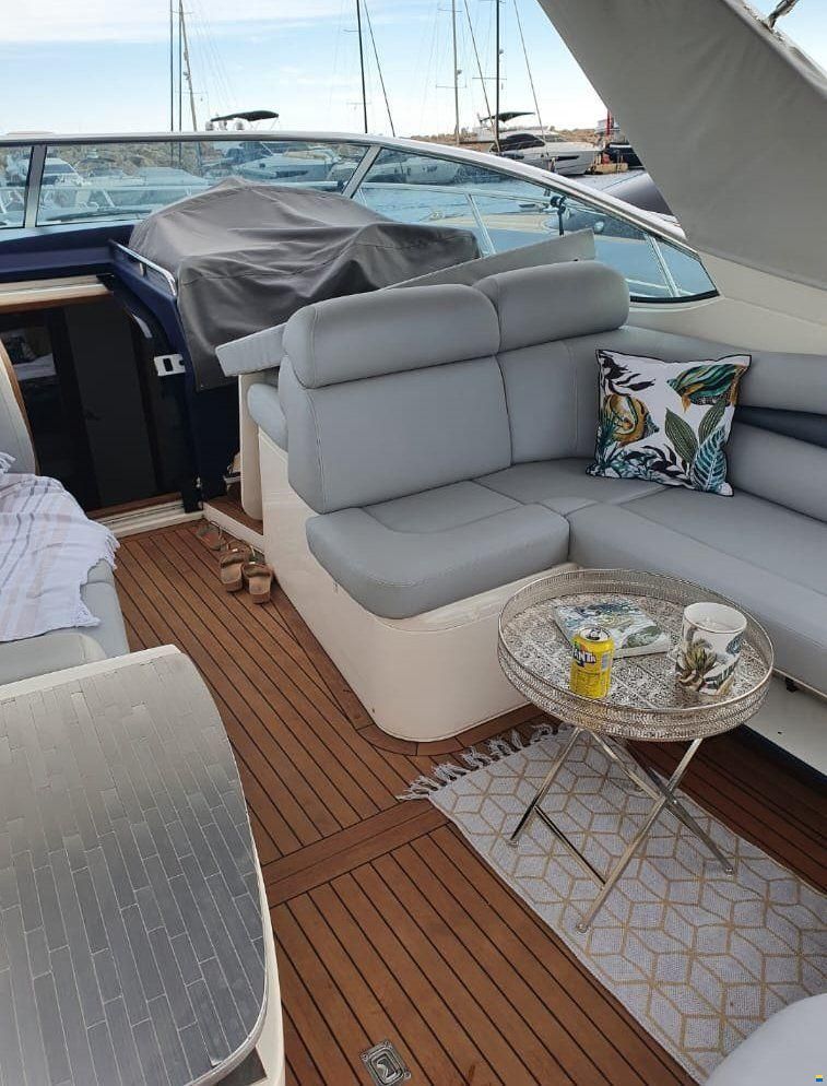 Sealine S38