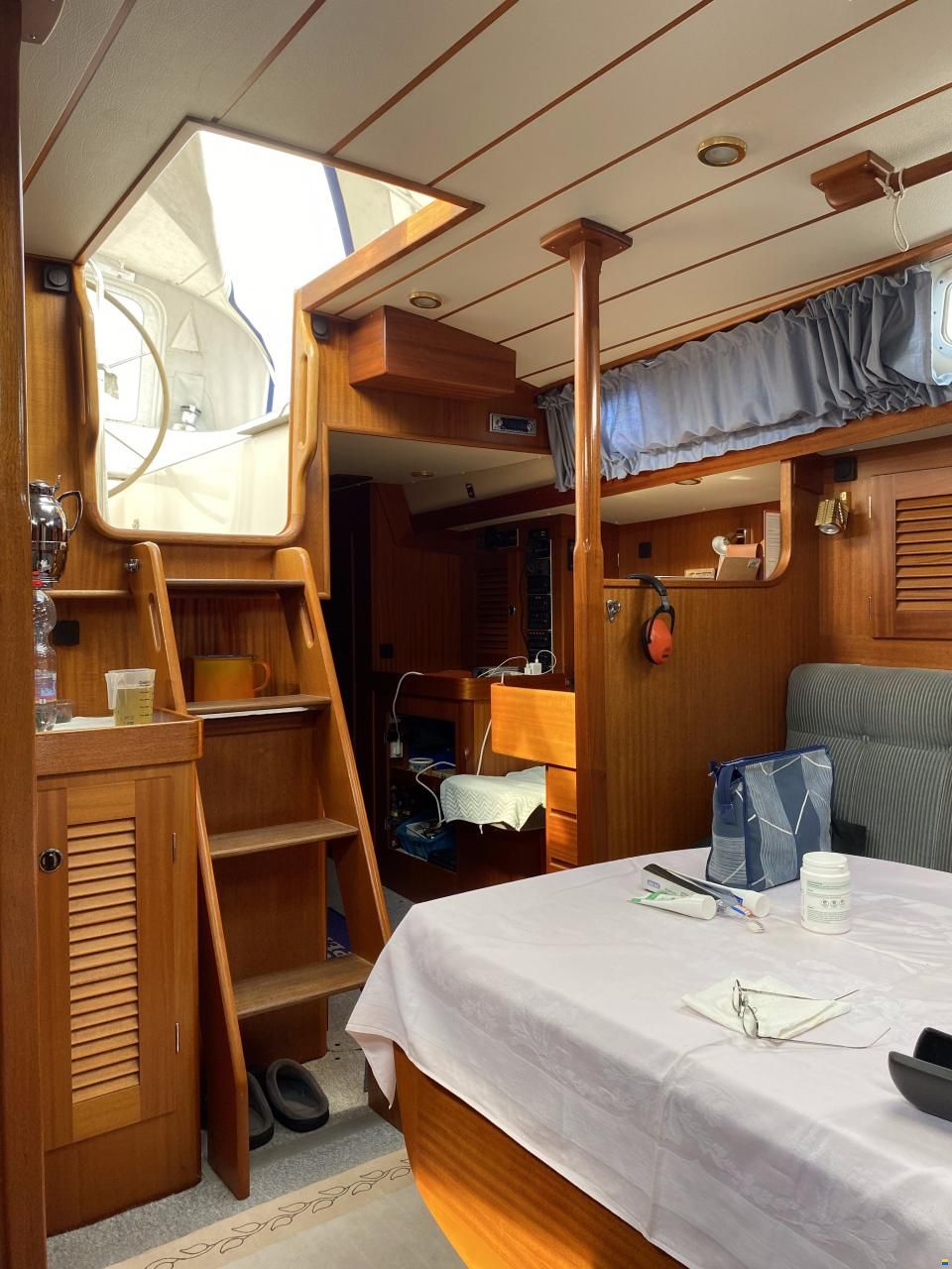 Hallberg-Rassy HR 42F