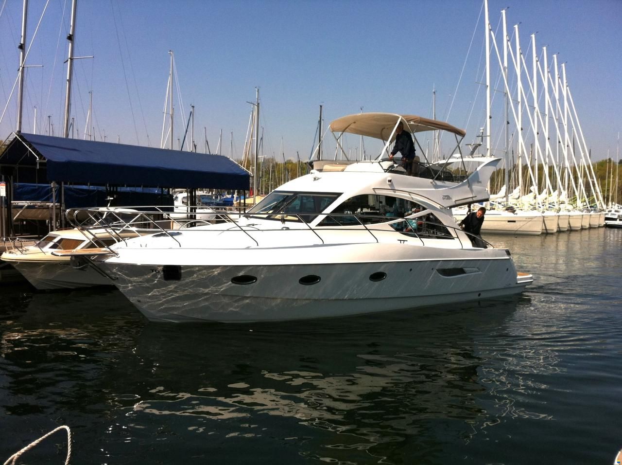 Galeon 390 Fly