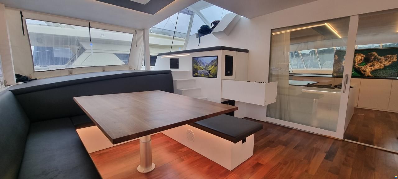 Custom 22m Catamaran