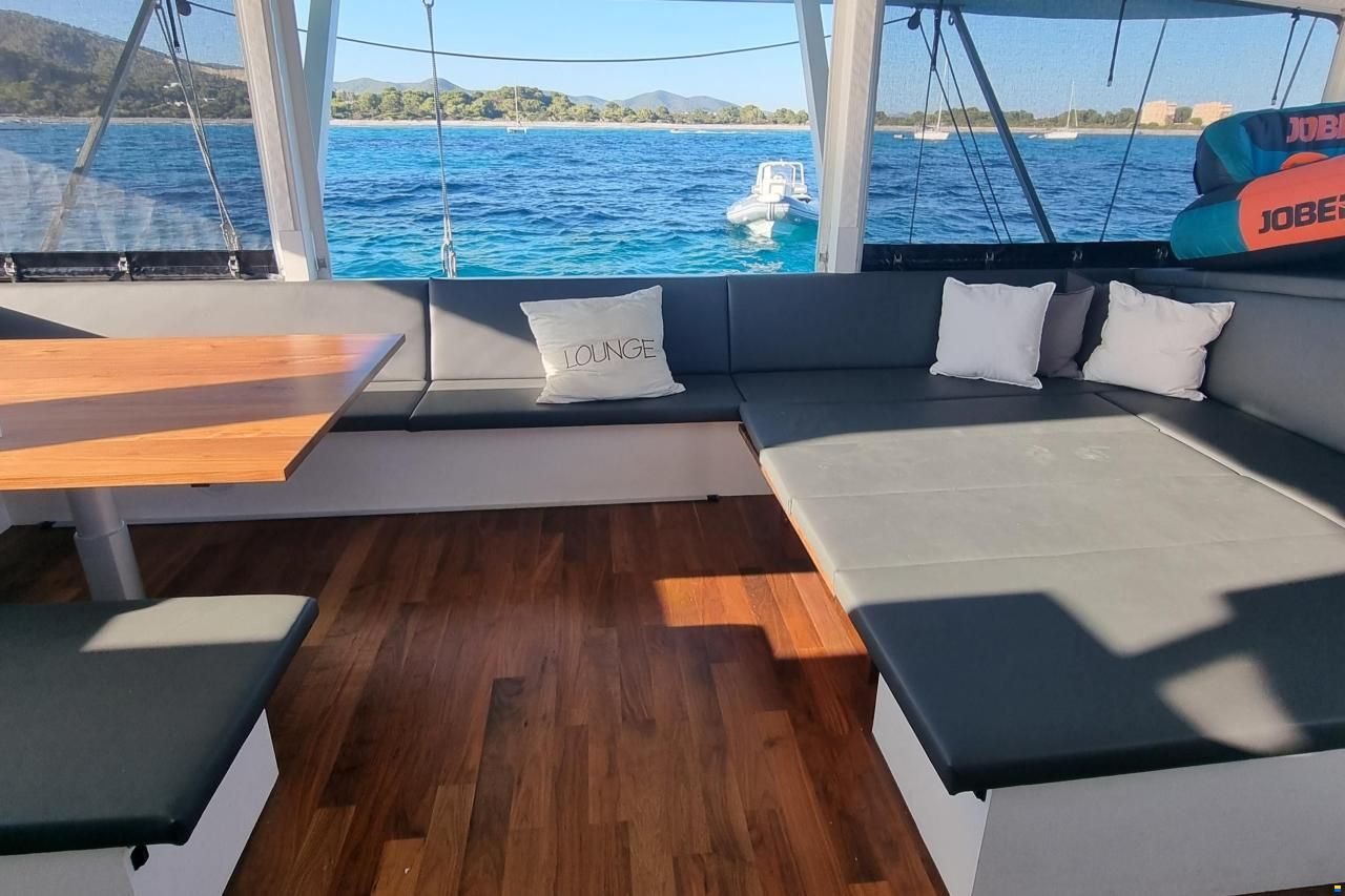 Custom 22m Catamaran