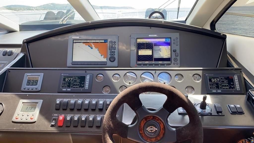 Sunseeker Predator 72