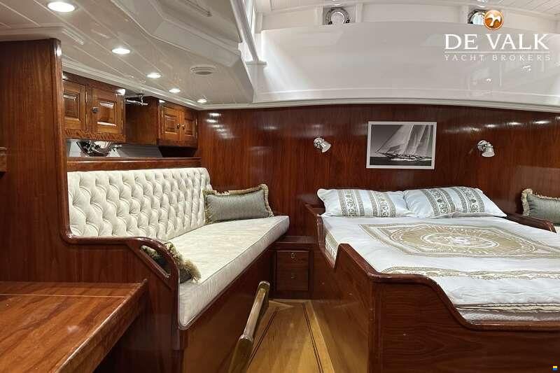 Hoek Classic 73ft