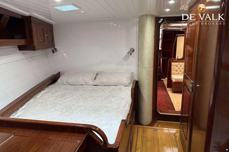 Hoek Classic 73ft