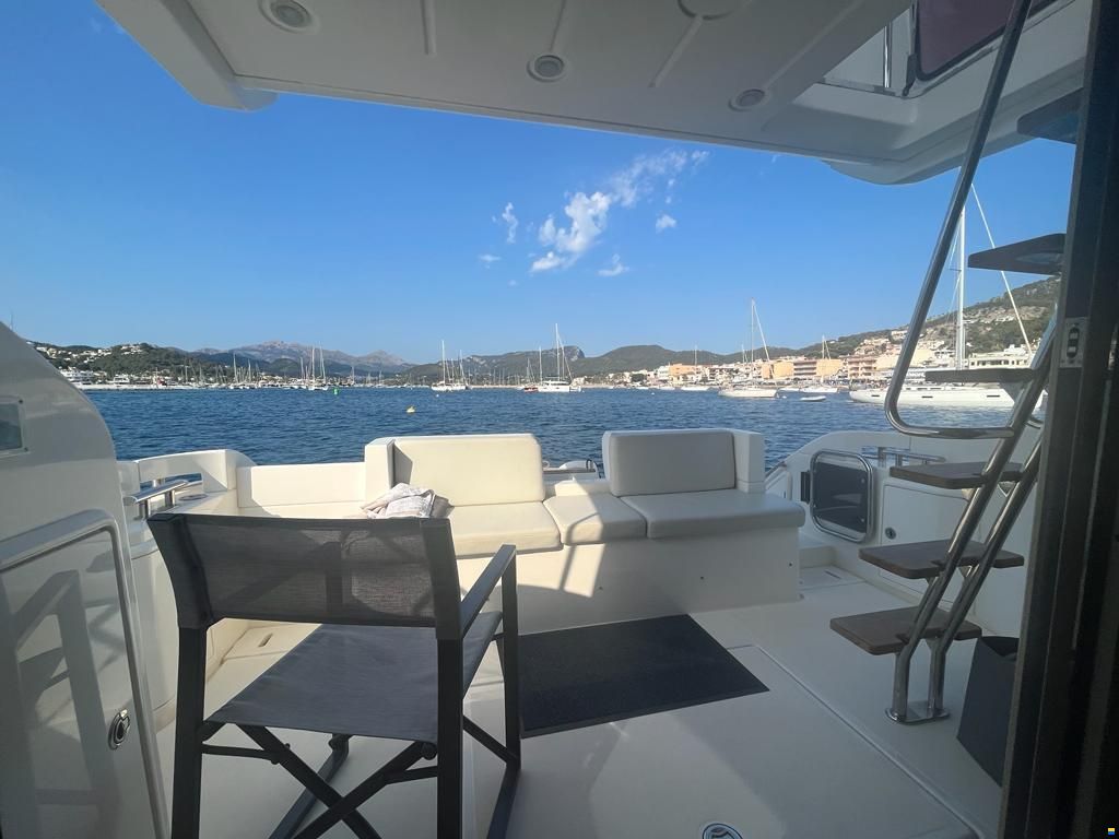 Azimut 38 Fly