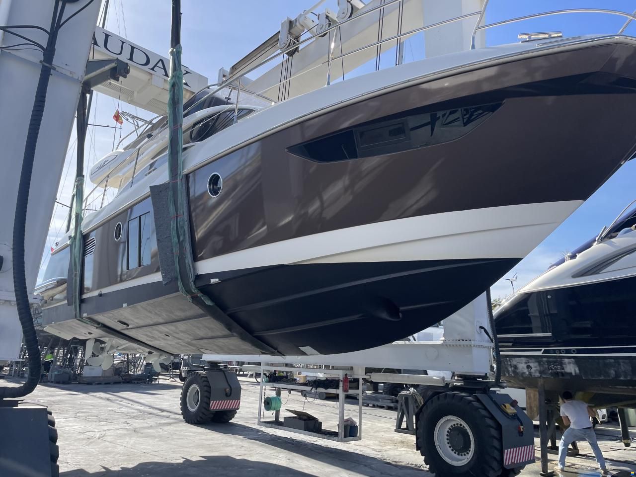 Azimut 38 Fly
