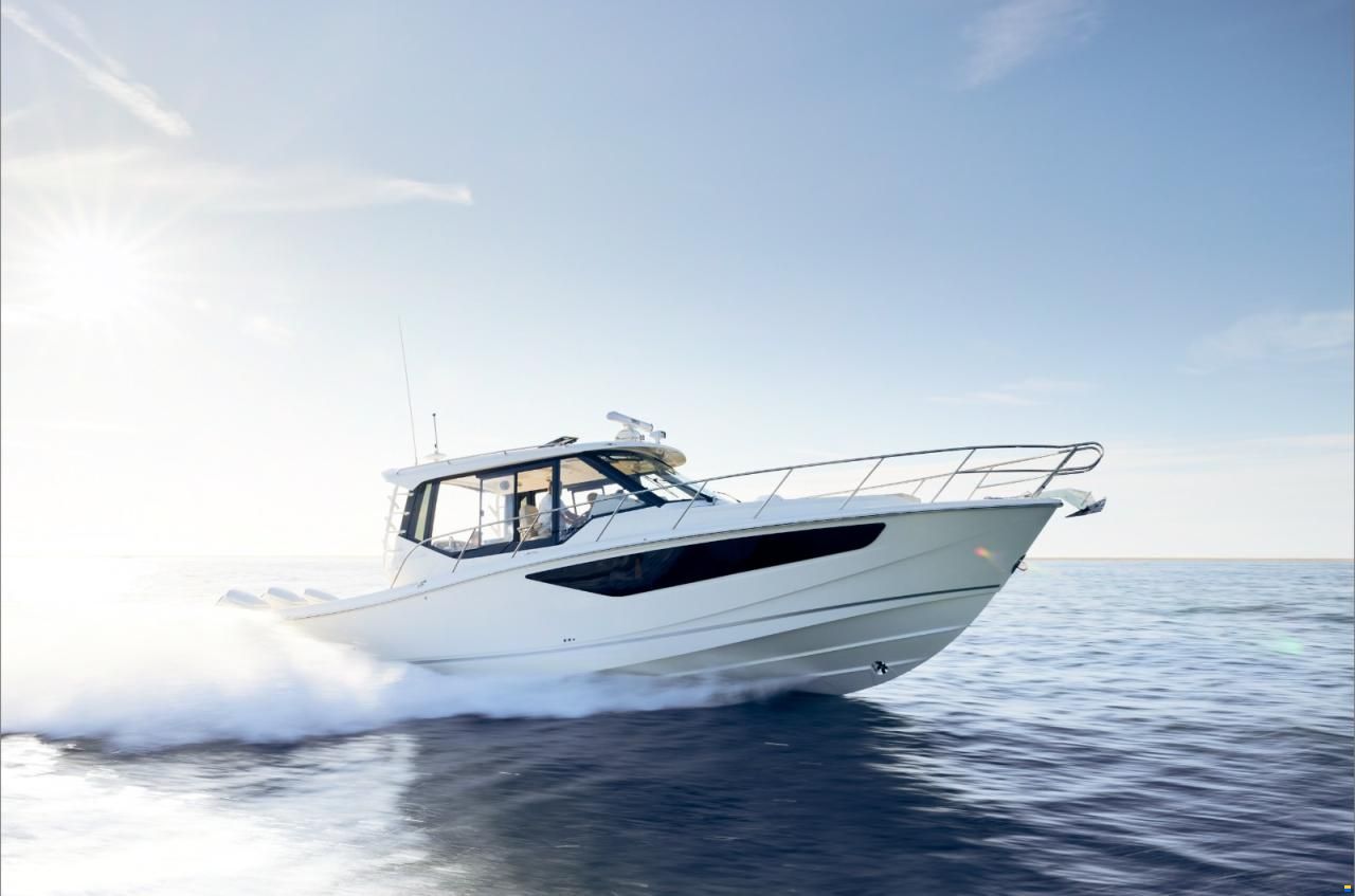 Boston Whaler 405 Conquest