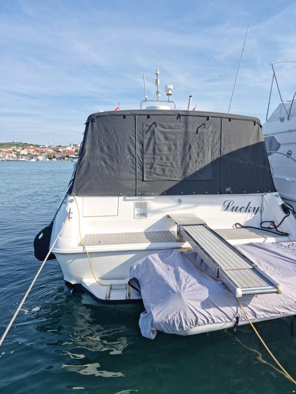 Sea Ray 440 SD