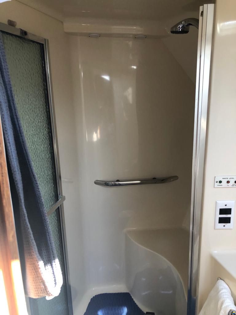 Sea Ray 440 SD