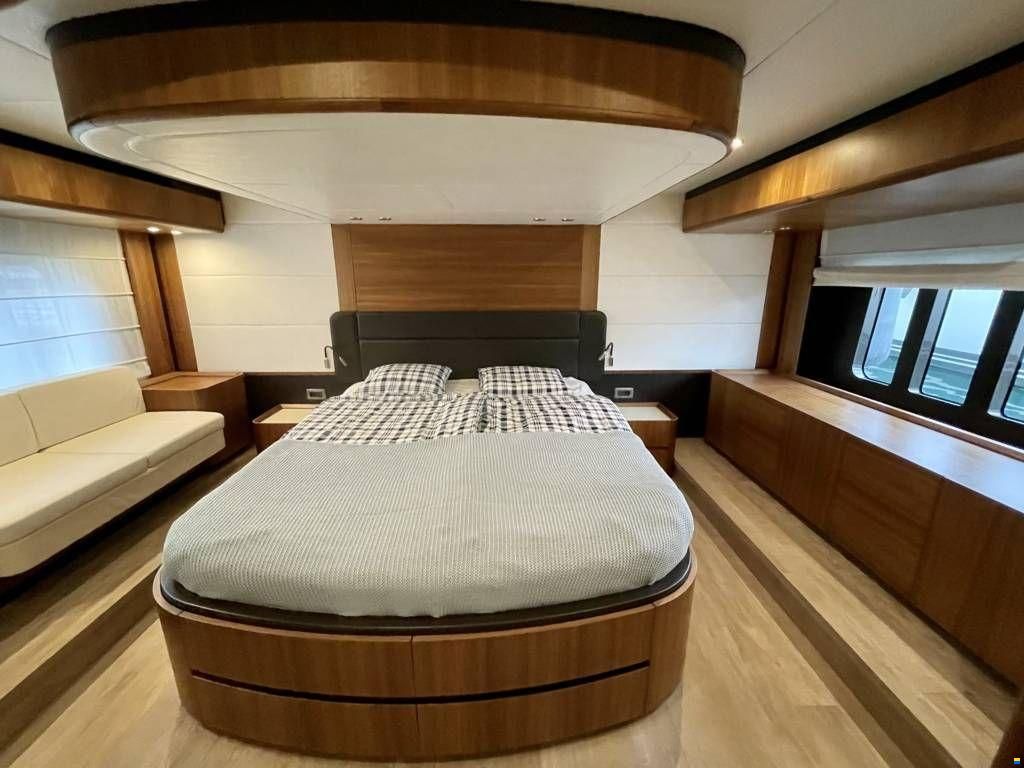 Absolute Navetta 58