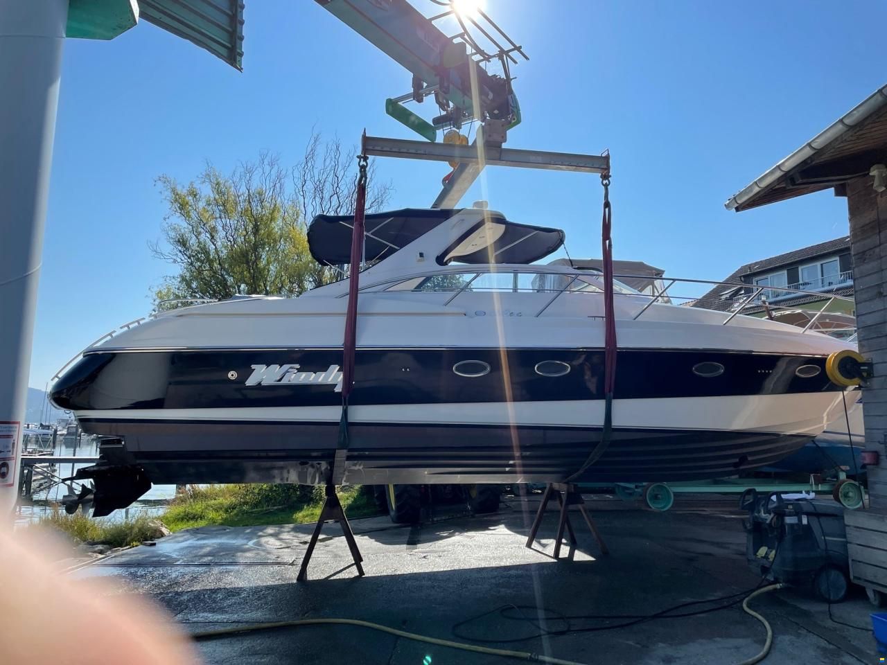 Windy 40 Bora