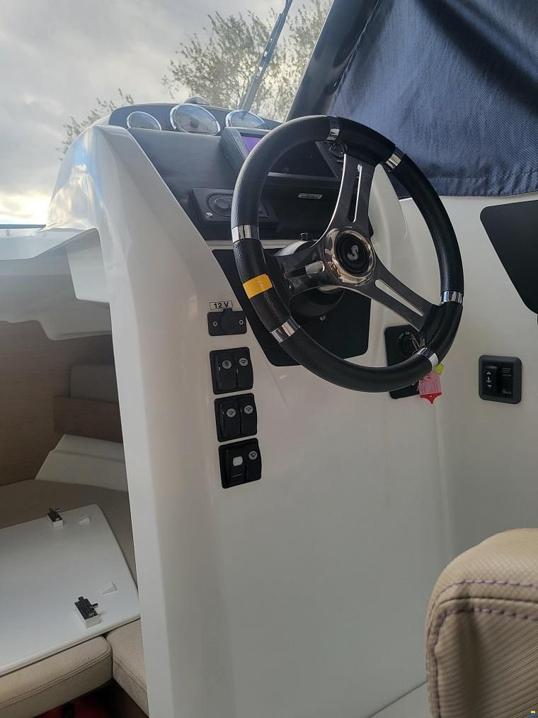 Beneteau Antares 6.8