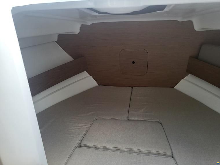 Beneteau Antares 6.8