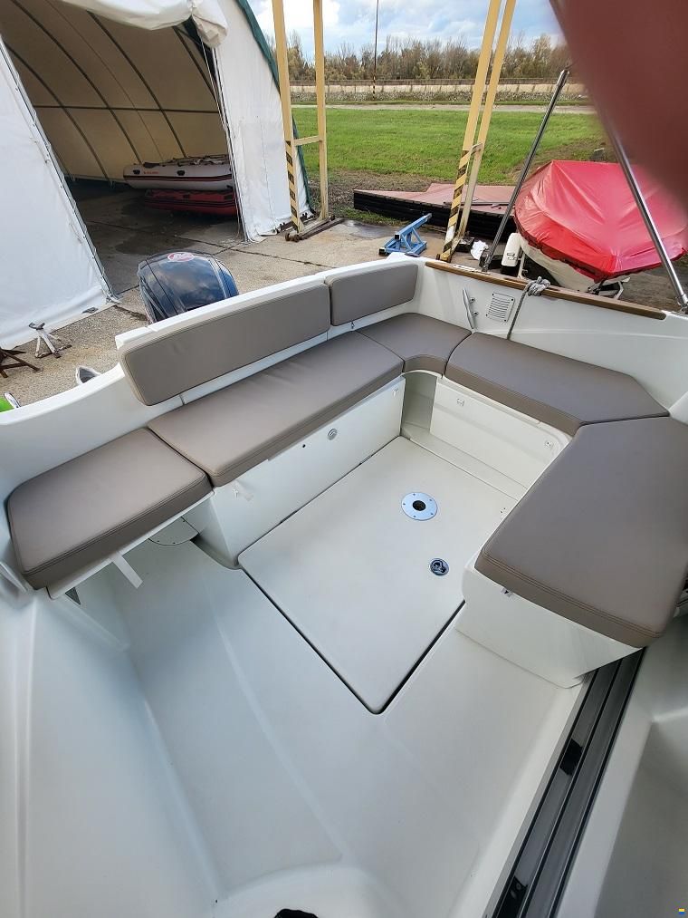 Beneteau Antares 6.8