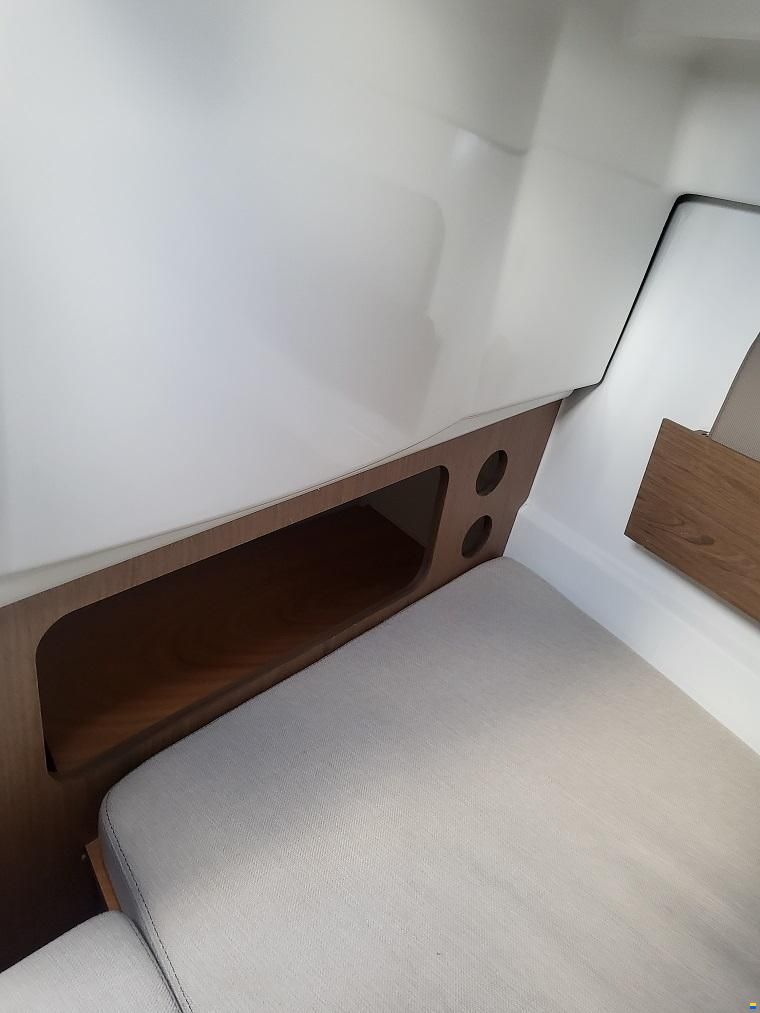Beneteau Antares 6.8