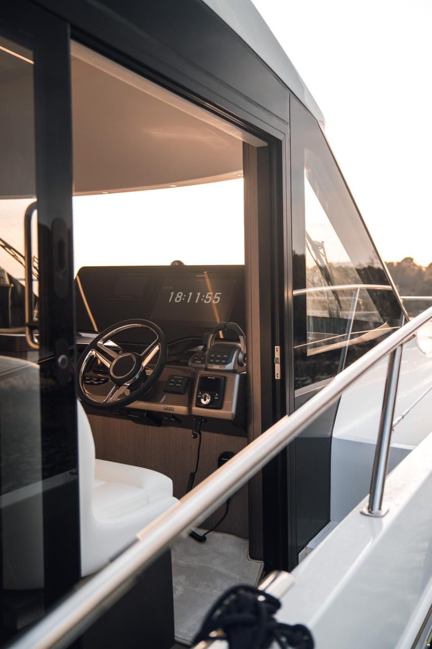Galeon 440 Fly