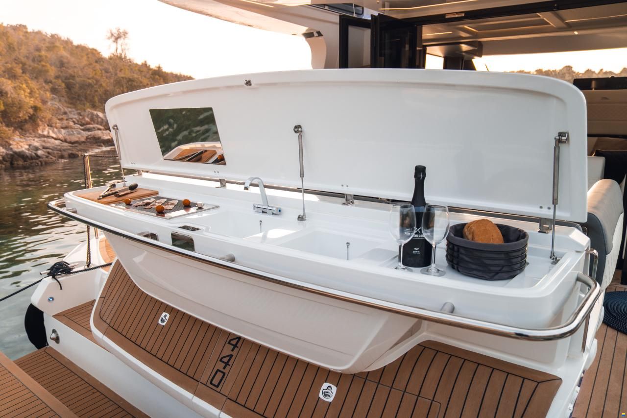 Galeon 440 Fly