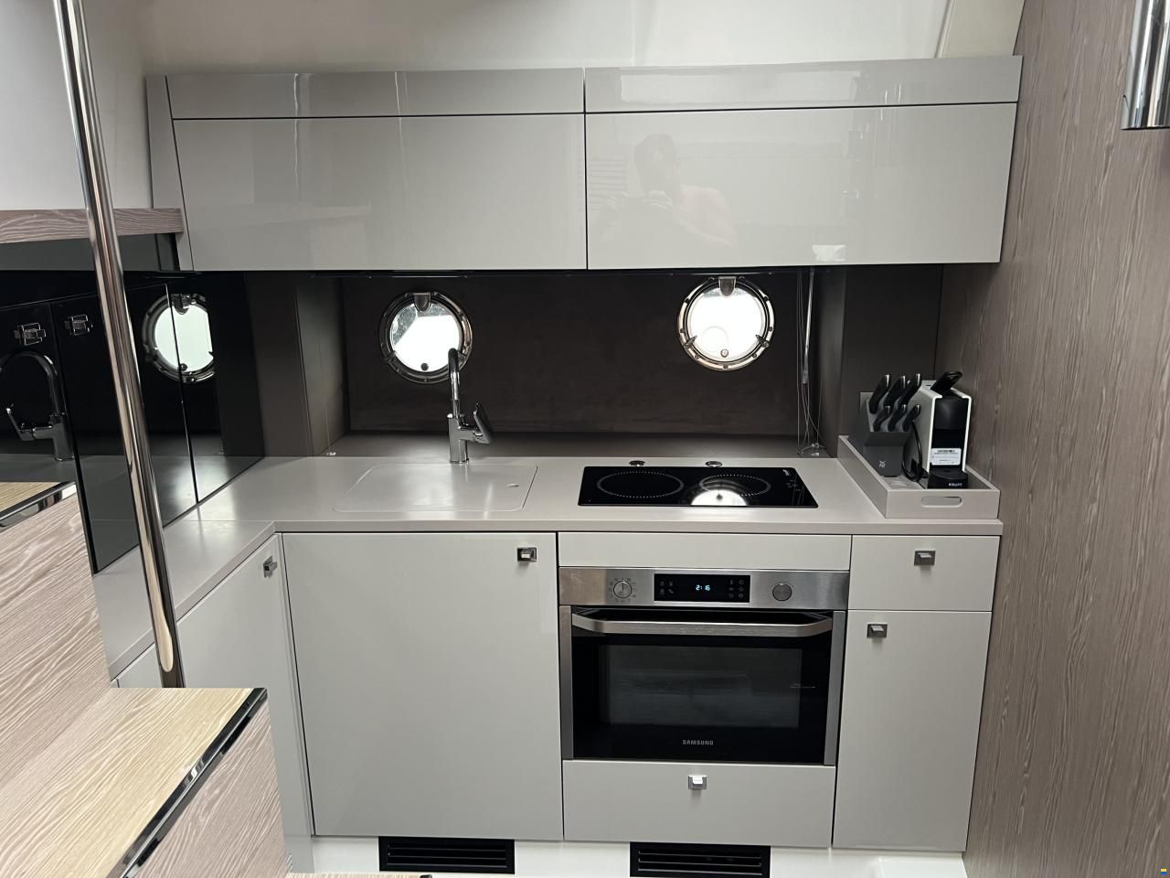 Cranchi M44 HT