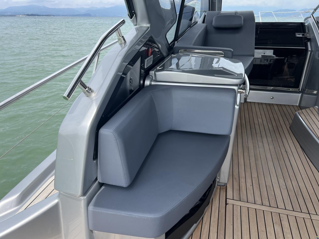 Cranchi M44 HT