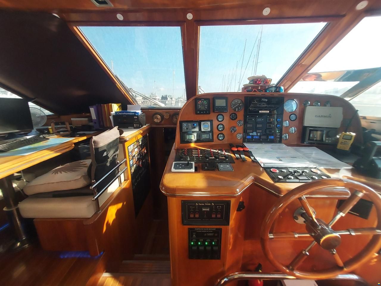 PRESIDENT MARINE LTD PRESIDENT 585 NEW L