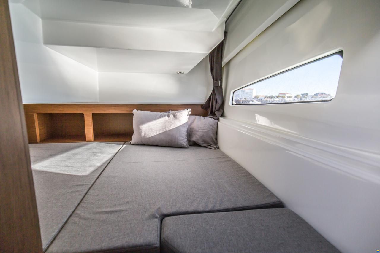 Beneteau Antares 9 OB, 2026 NEW BOAT