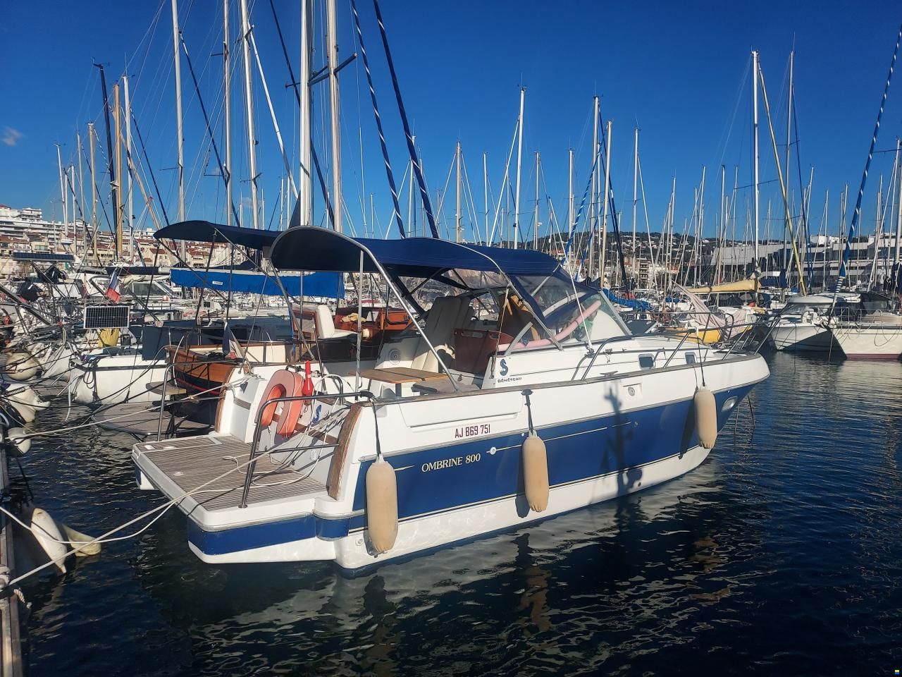 Beneteau OMBRINE 800