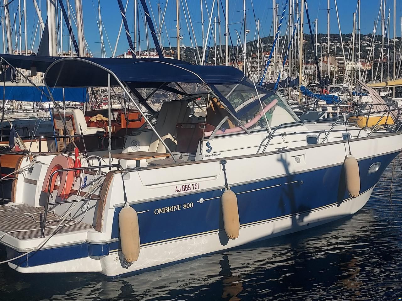 Beneteau OMBRINE 800
