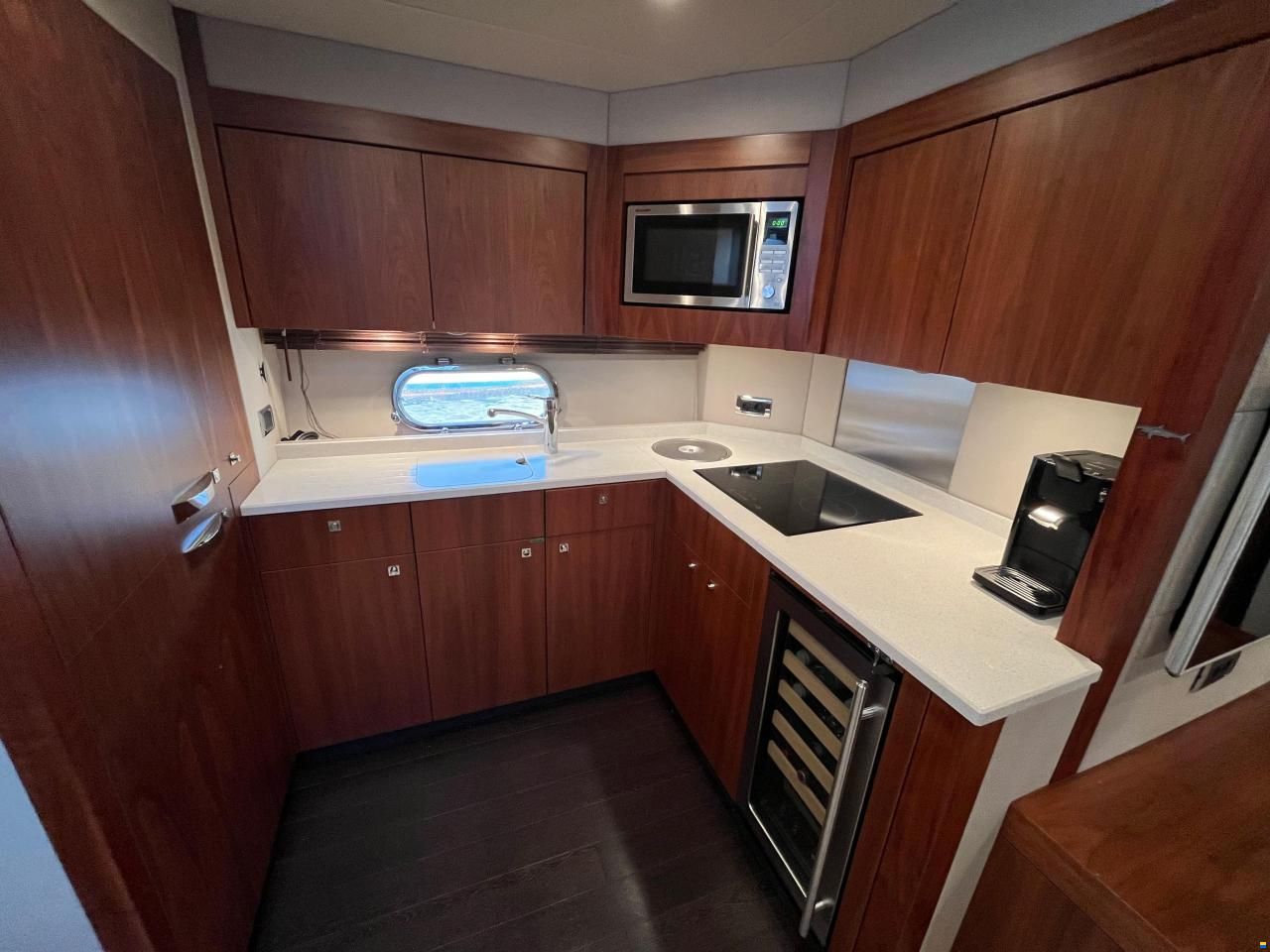 Sunseeker Predator 60