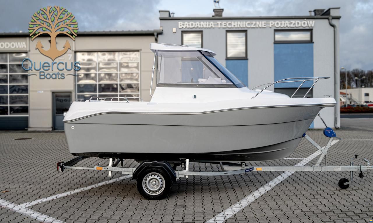 Quercus 480 Pilothouse