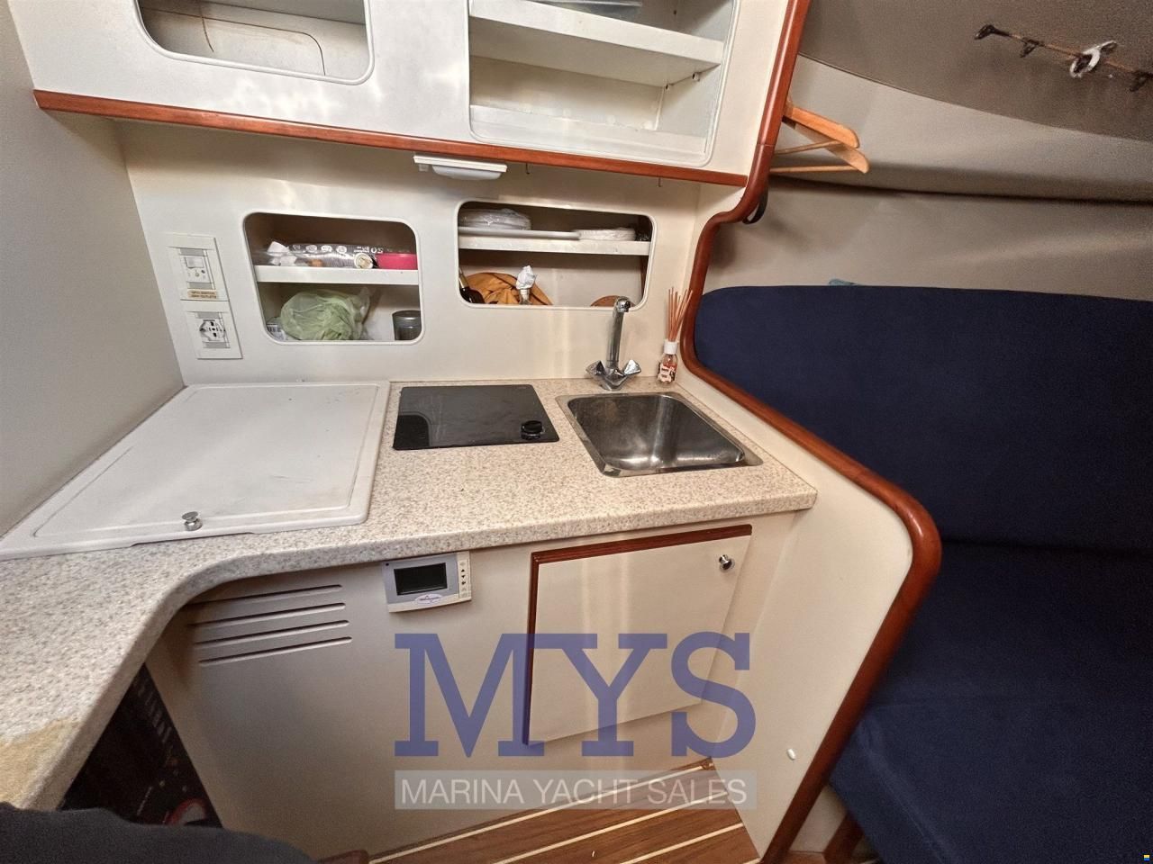 Luhrs 28 OPEN