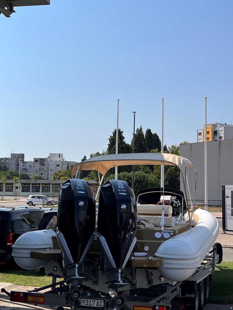 M-GT