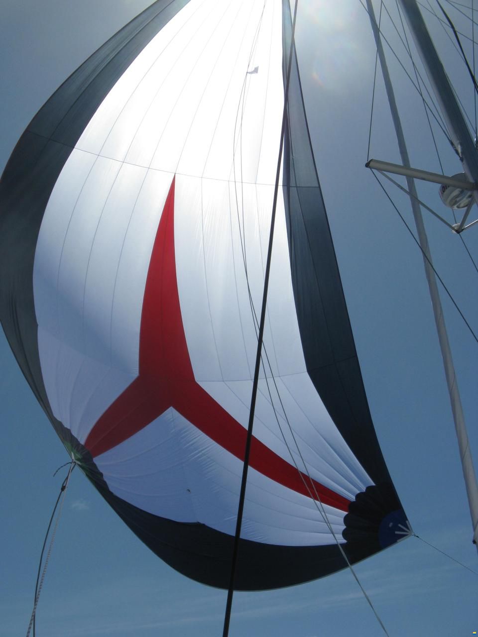 Lagoon 400 S2 Hybrid