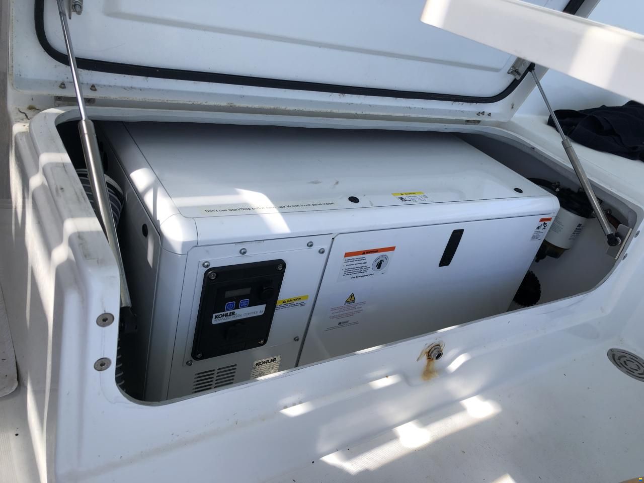 Lagoon 400 S2 Hybrid
