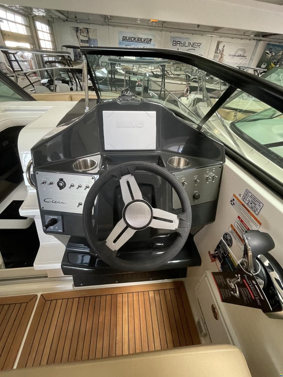 Bayliner Ciera 8