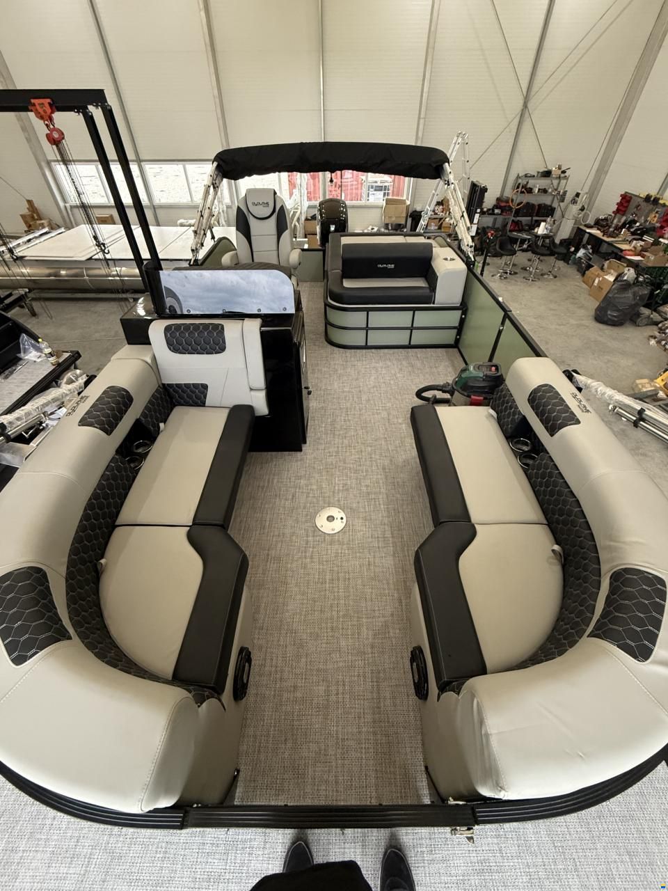 Old Lake Marine P19 Pontoon ponton with Mercury F40 and