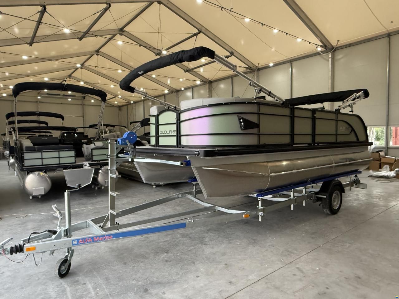 Old Lake Marine P19 Pontoon ponton with Mercury F40 and