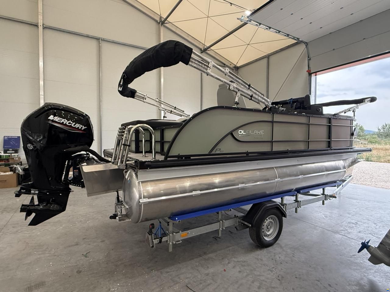 Old Lake Marine P19 Pontoon ponton with Mercury F40 and
