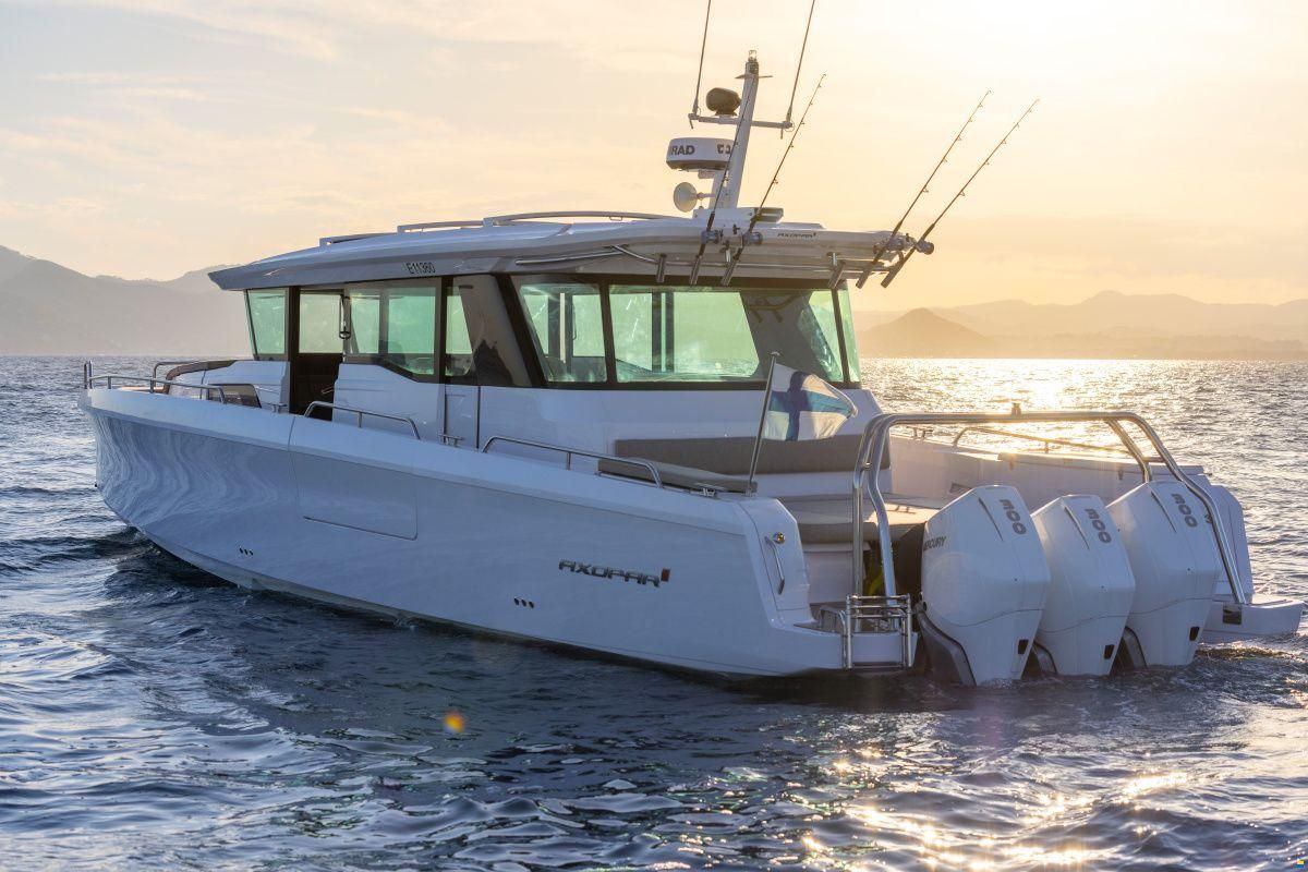 Axopar Yachts 45 XC Cross cabin