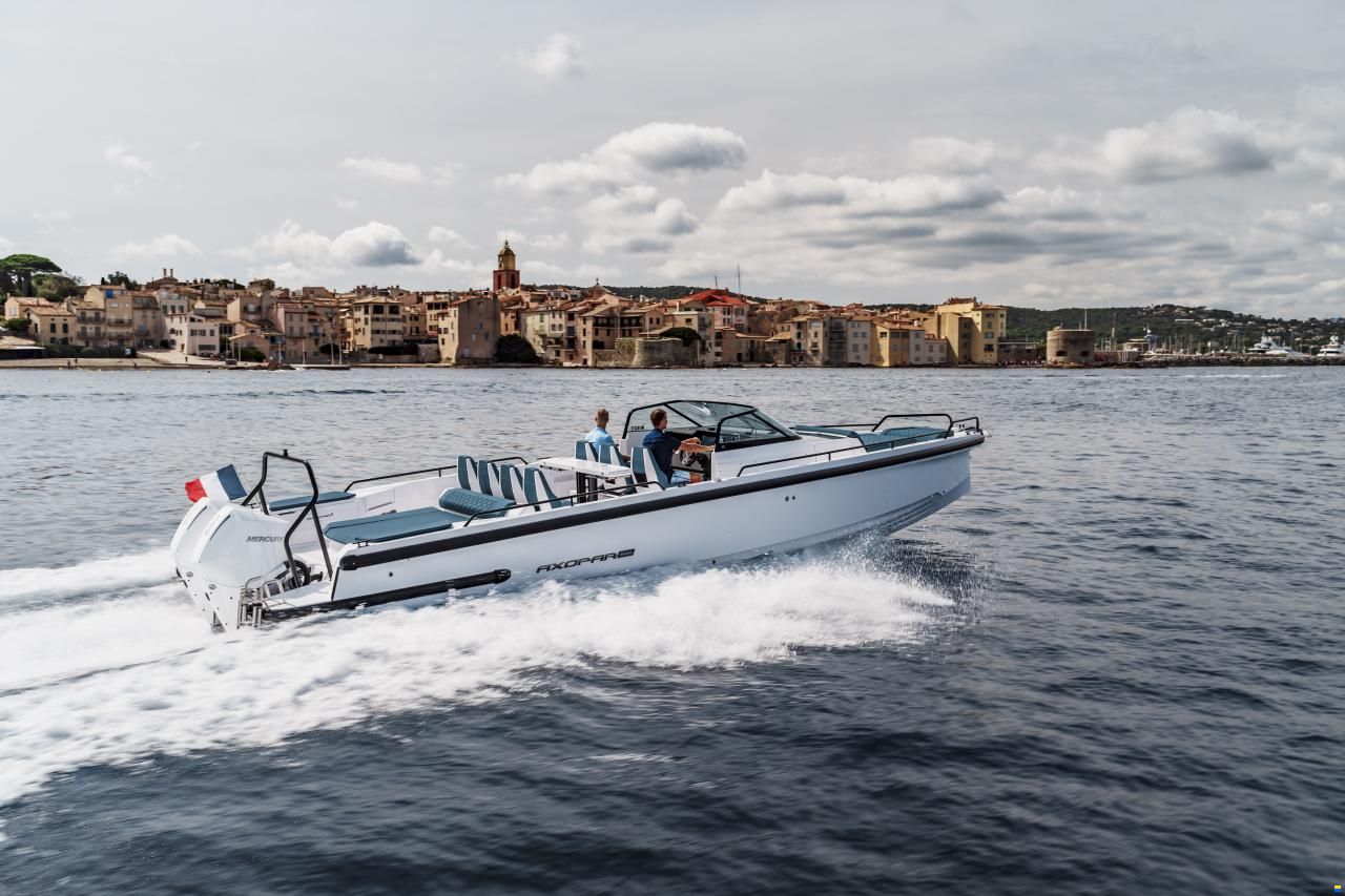 Axopar Yachts 37 Spyder