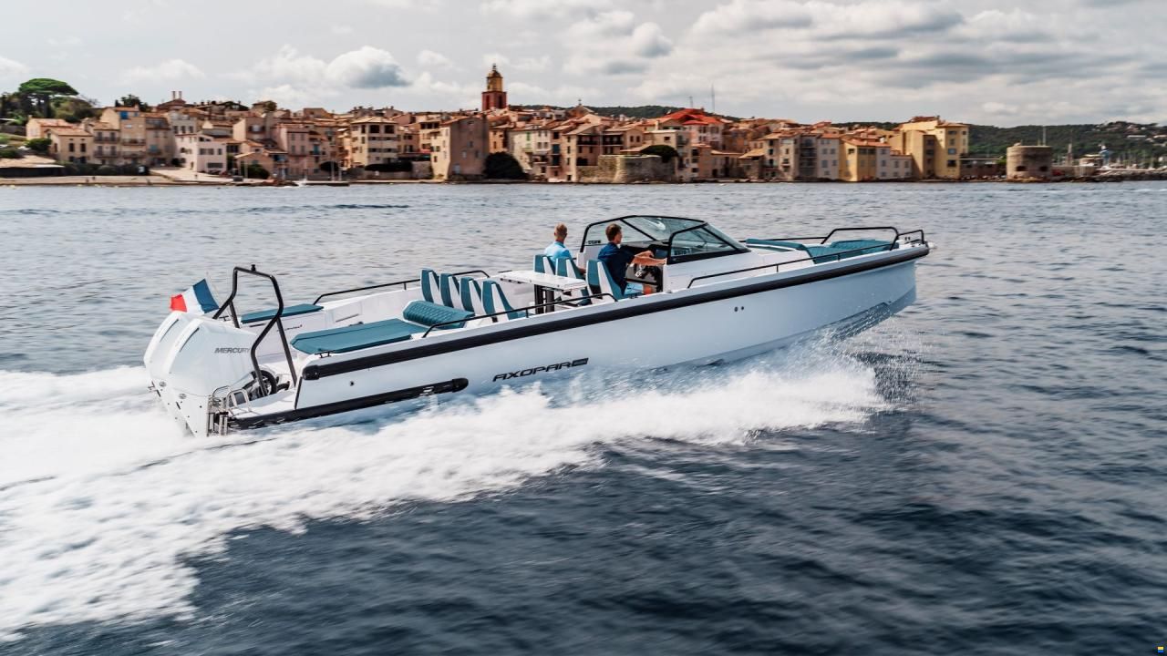Axopar Yachts 37 Spyder