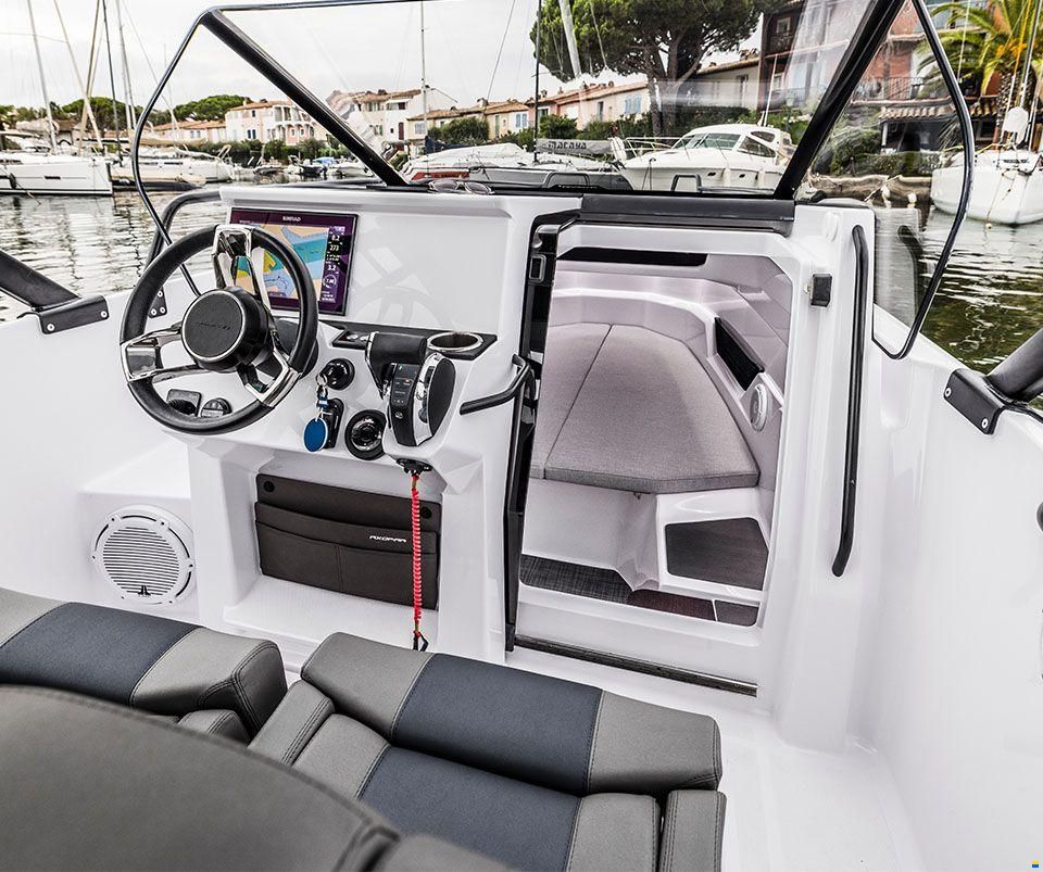 Axopar Yachts 25 Cross Top