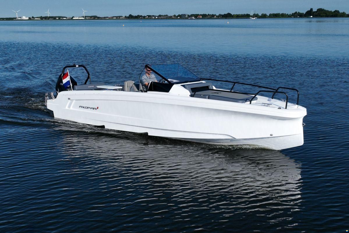 Axopar Yachts 25 Cross Bow