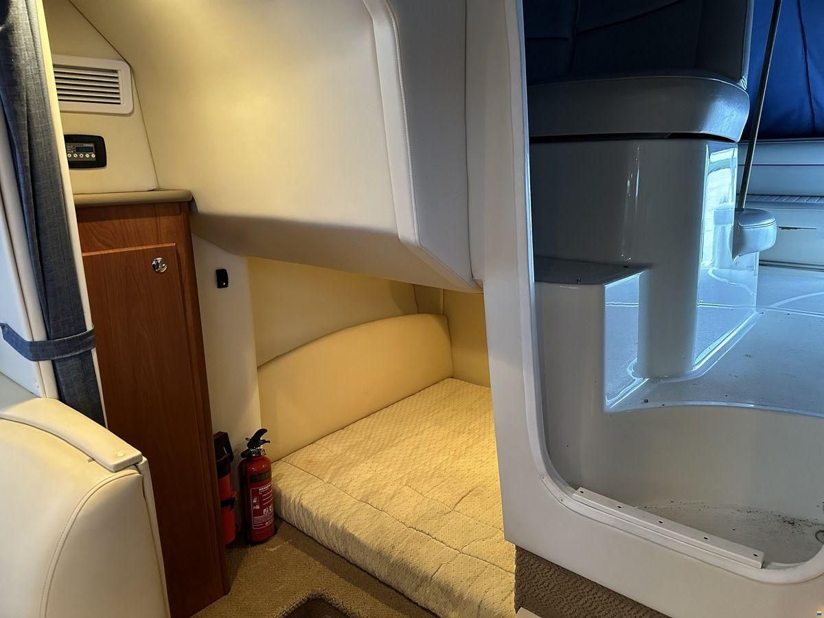 Bayliner 305