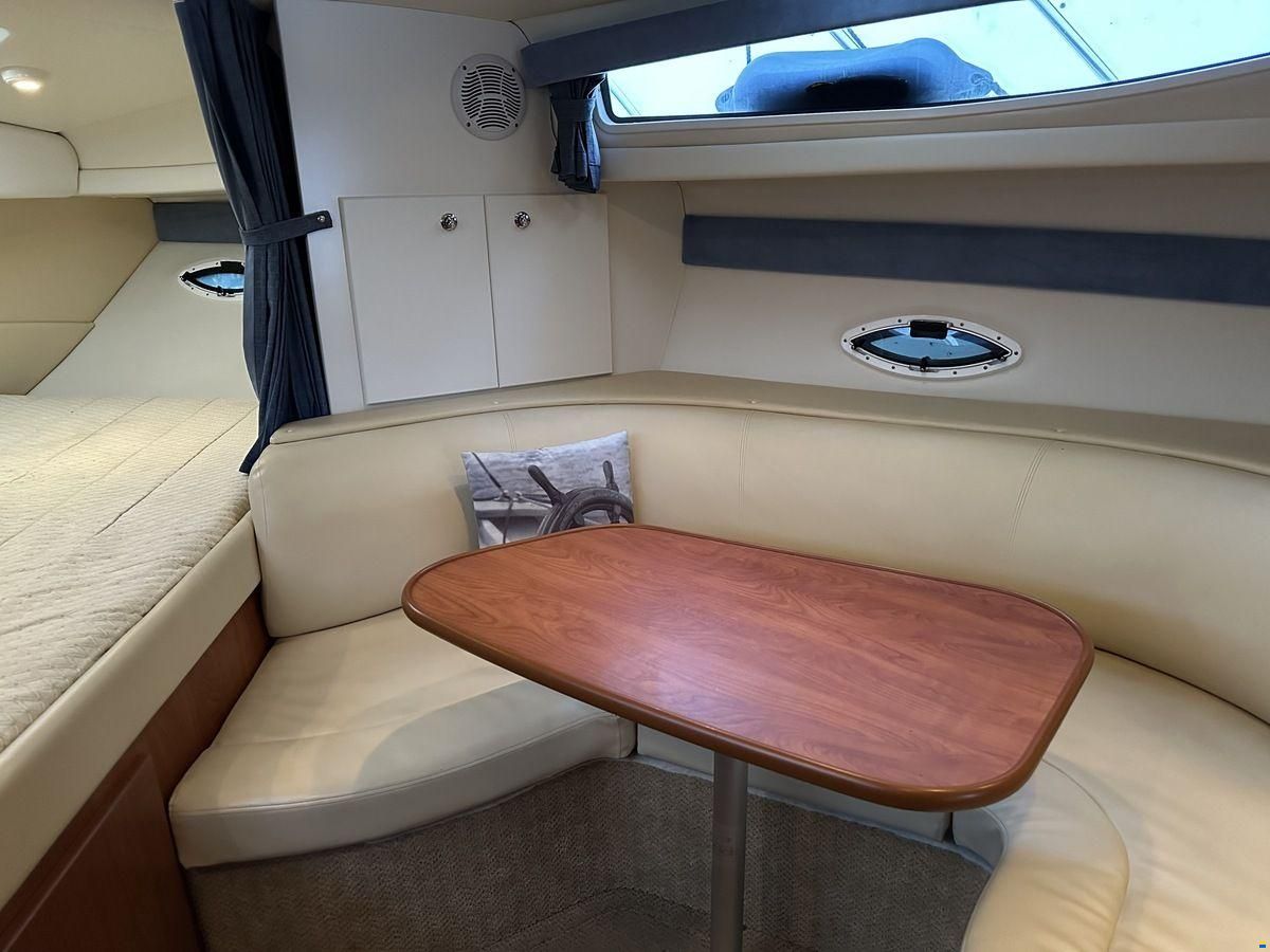 Bayliner 305